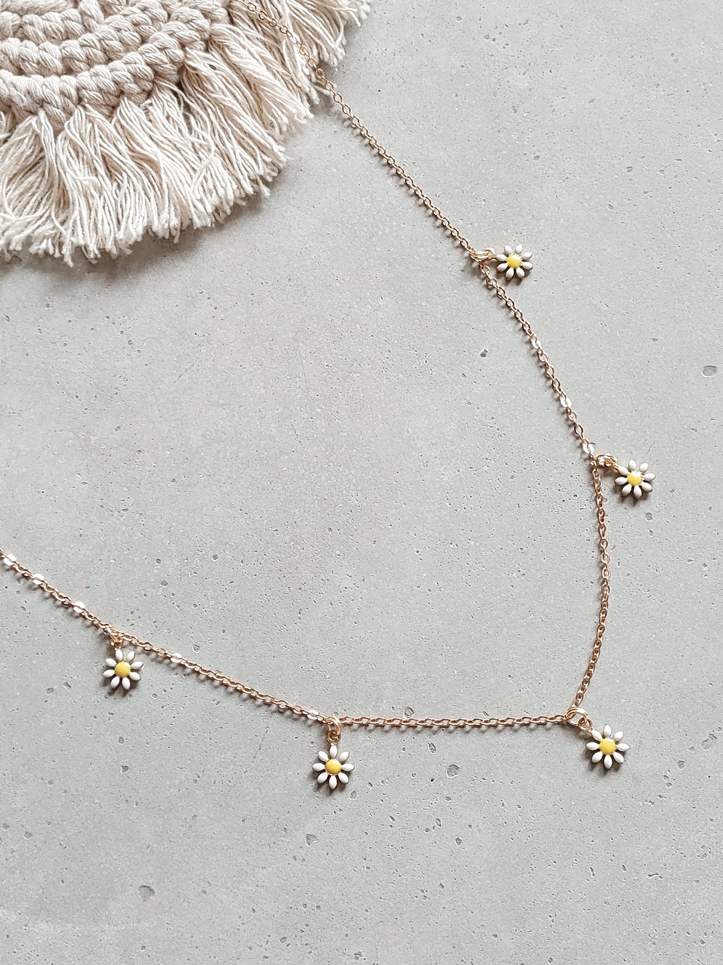 Minimal Flower Necklace| Perfect for Daily wear