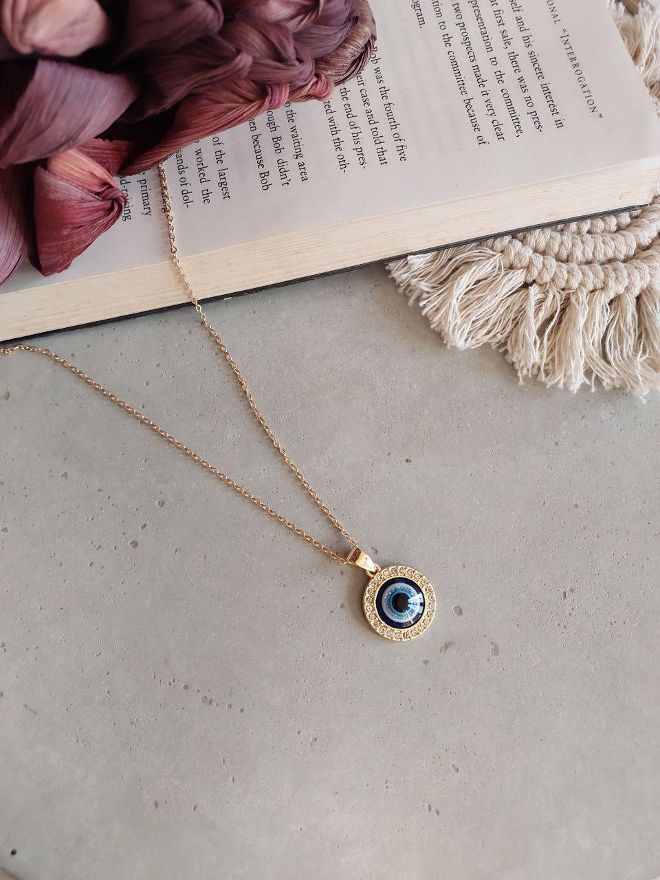 Minimal Golden Round Evil Eye Necklace| Perfect for Daily wear